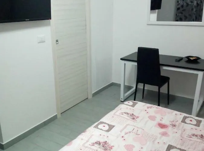 Casa Normanna مونريالي