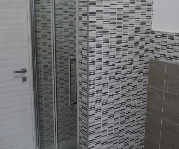 Casa Normanna مونريالي