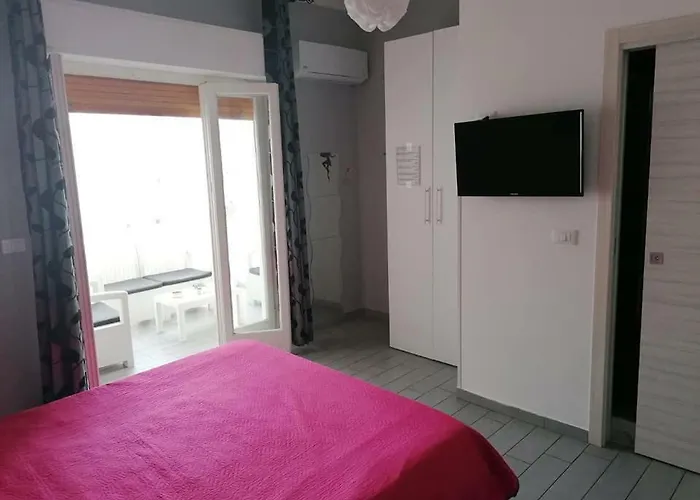 Casa Normanna فندق مبيت وإفطار مونريالي